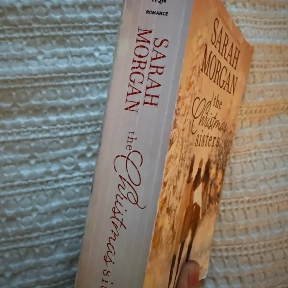 The Christmas Sisters Book by Sarah Morgan - Picture 2 of 4
